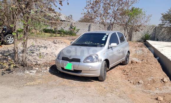 Tenga Tsaru Toyota Vitz Zvimwe Mota in Lusaka in Zambia