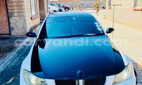 Acheter Occasion Voiture Mercedes‒Benz E–Class Blanc à Lusaka, Zambie Acheter Occasion Voiture Mercedes‒Benz E–Class Blanc à Lusaka, Zambie