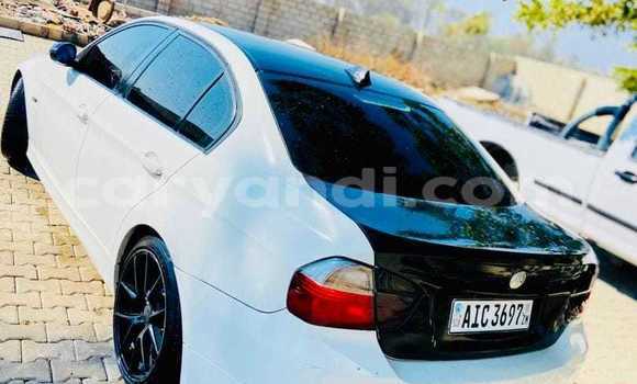 Buy Used Mercedes‒Benz E–Class White Car in Lusaka in Zambia Buy Used Mercedes‒Benz E–Class White Car in Lusaka in Zambia
