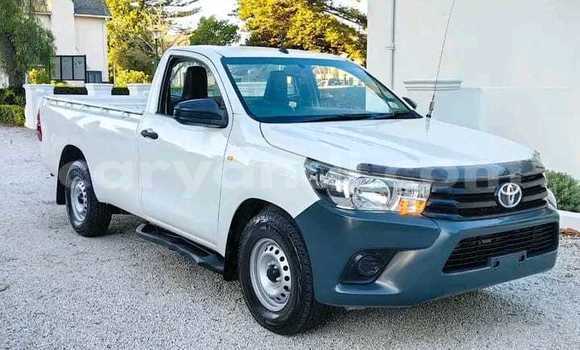 Buy Used Toyota Hilux White Car in Lusaka in Zambia Buy Used Toyota Hilux White Car in Lusaka in Zambia