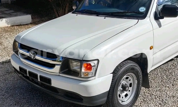 Buy Used Toyota Hilux White Car in Lusaka in Zambia Buy Used Toyota Hilux White Car in Lusaka in Zambia