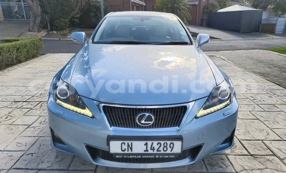 Acheter Occasion Voiture Lexus IS Bleu à Lusaka, Zambie
