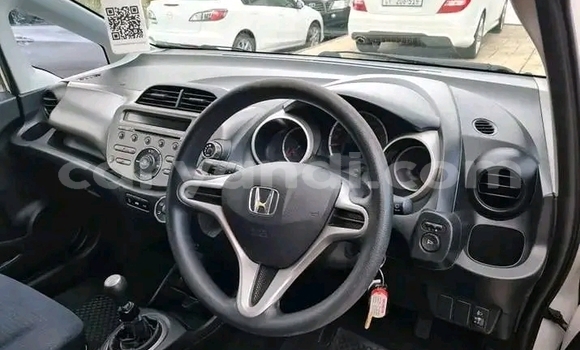 Buy Used Honda Jazz White Car in Lusaka in Zambia Buy Used Honda Jazz White Car in Lusaka in Zambia