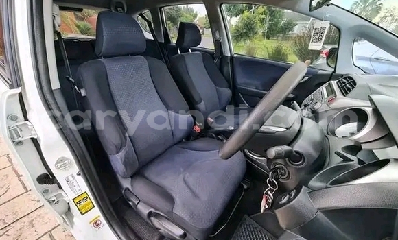 Buy Used Honda Jazz White Car in Lusaka in Zambia Buy Used Honda Jazz White Car in Lusaka in Zambia