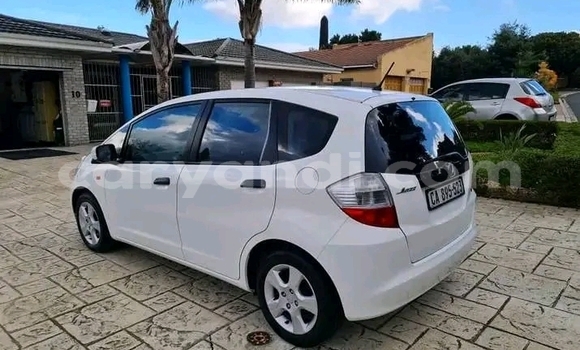 Buy Used Honda Jazz White Car in Lusaka in Zambia Buy Used Honda Jazz White Car in Lusaka in Zambia