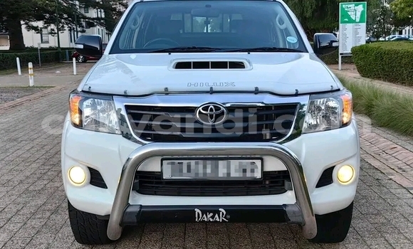 Buy Used Toyota Hilux White Car in Lusaka in Zambia Buy Used Toyota Hilux White Car in Lusaka in Zambia
