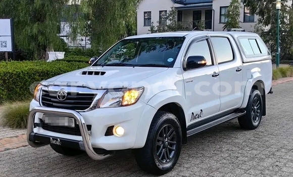 Buy Used Toyota Hilux White Car in Lusaka in Zambia Buy Used Toyota Hilux White Car in Lusaka in Zambia