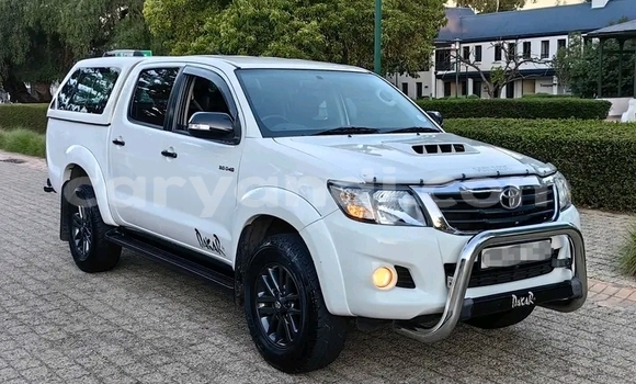 Buy Used Toyota Hilux White Car in Lusaka in Zambia Buy Used Toyota Hilux White Car in Lusaka in Zambia