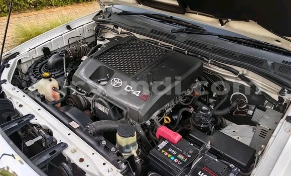 Buy Used Toyota Hilux White Car in Lusaka in Zambia Buy Used Toyota Hilux White Car in Lusaka in Zambia