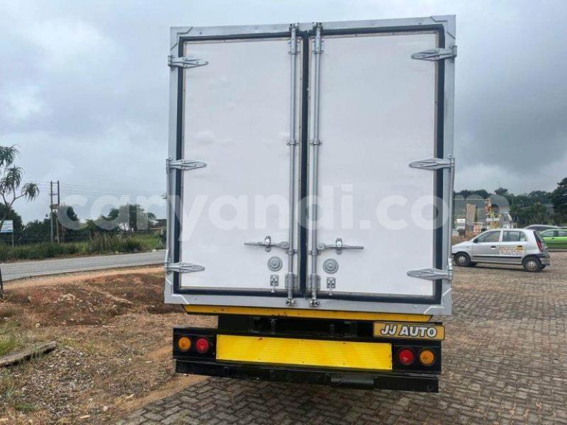 Big with watermark toyota dyna southern choma 29962