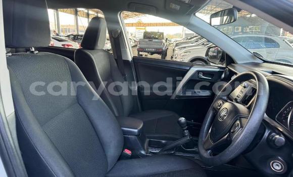 Tenga Tsaru Toyota RAV4 Chena Mota in Choma in Southern Tenga Tsaru Toyota RAV4 Chena Mota in Choma in Southern