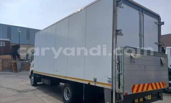 Acheter Occasion Utilitaire Isuzu FTR 850 Blanc à Livingstone, Zambie Acheter Occasion Utilitaire Isuzu FTR 850 Blanc à Livingstone, Zambie