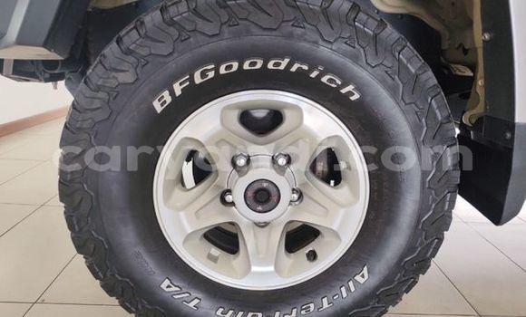 Nunua Ilio tumika Toyota Land Cruiser Beige Gari ndani ya Lusaka nchini Zambia Nunua Ilio tumika Toyota Land Cruiser Beige Gari ndani ya Lusaka nchini Zambia
