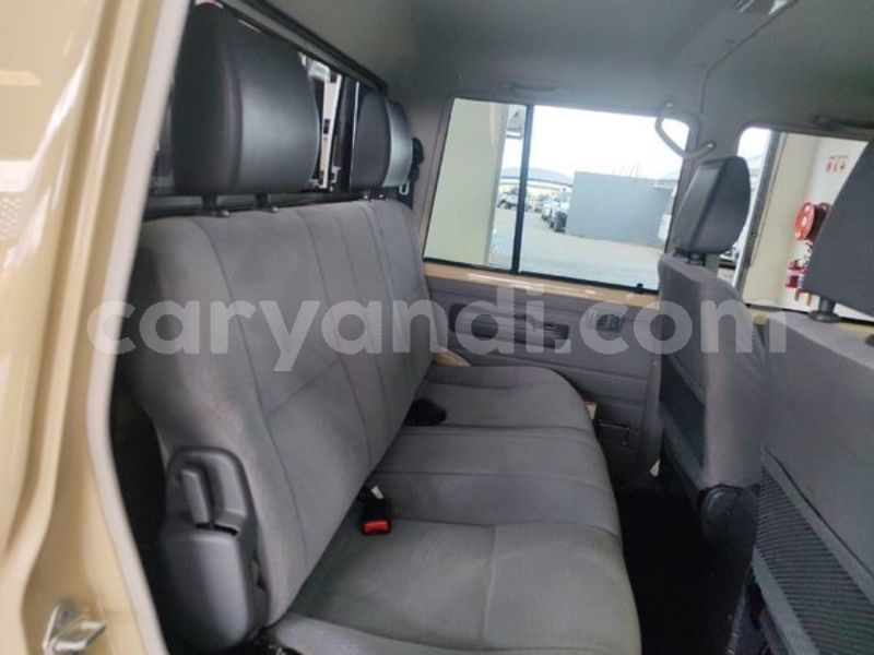 Big with watermark toyota land cruiser zambia lusaka 29972