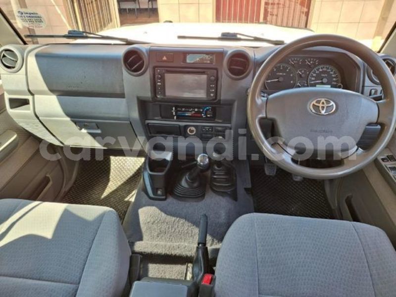 Big with watermark toyota land cruiser zambia lusaka 29973