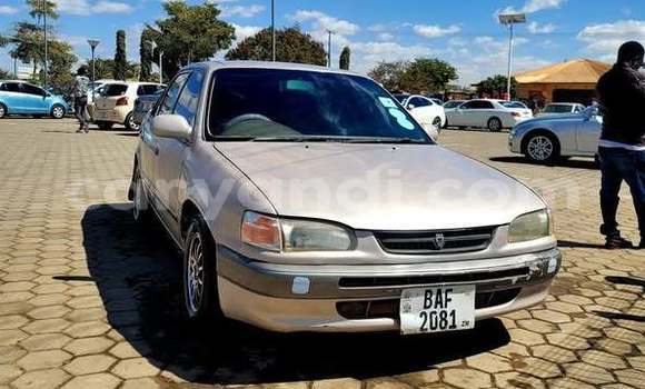 Acheter Occasion Voiture Toyota Corolla Vert à Lusaka, Zambie