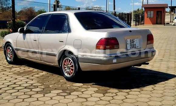Acheter Occasion Voiture Toyota Corolla Vert à Lusaka, Zambie Acheter Occasion Voiture Toyota Corolla Vert à Lusaka, Zambie