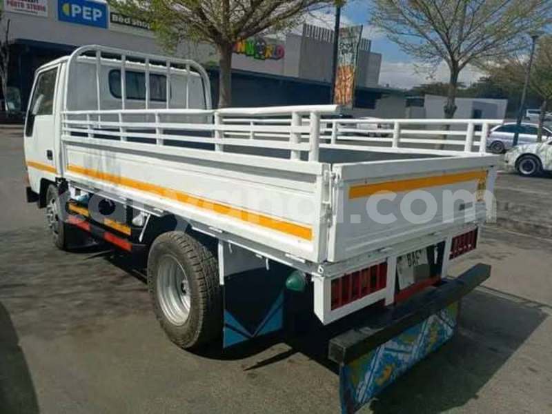 Big with watermark mitsubishi carisma zambia lusaka 29999