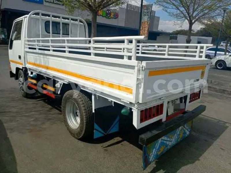 Big with watermark mitsubishi carisma zambia lusaka 29999