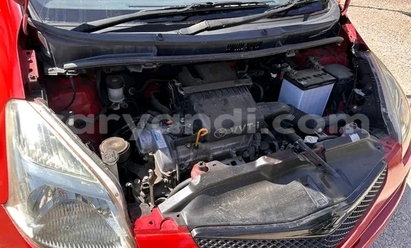 Acheter Occasion Voiture Toyota Ractis Rouge à Lusaka, Zambie Acheter Occasion Voiture Toyota Ractis Rouge à Lusaka, Zambie