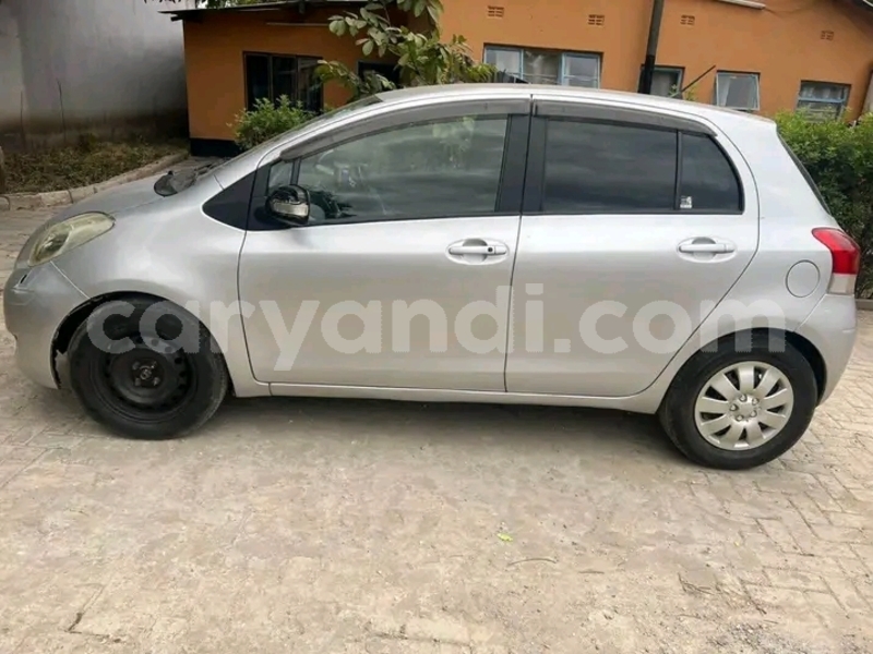 Big with watermark toyota vitz southern kalomo 30027