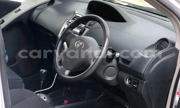 Nunua Ilio tumika Toyota Mark X Fedha Gari ndani ya Isoka nchini Kaskazini Nunua Ilio tumika Toyota Mark X Fedha Gari ndani ya Isoka nchini Kaskazini