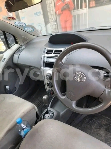 Big with watermark toyota vitz western kaoma 30035