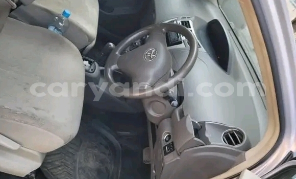 Nunua Ilio tumika Toyota Vitz Nyingine Gari ndani ya Kaoma nchini Magharibi Nunua Ilio tumika Toyota Vitz Nyingine Gari ndani ya Kaoma nchini Magharibi