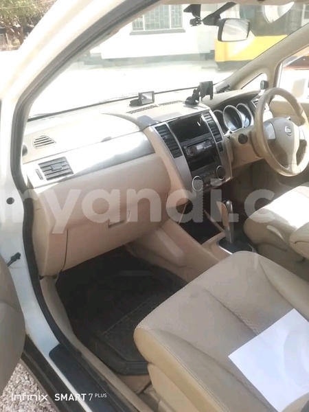 Big with watermark nissan tiida southern kalomo 30039