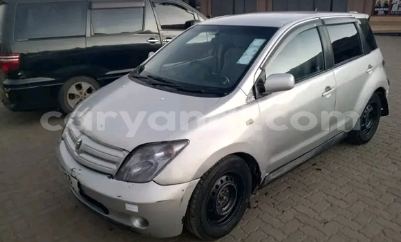 Nunua Ilio tumika Toyota IST Nyingine Gari ndani ya Katete nchini Mashariki Nunua Ilio tumika Toyota IST Nyingine Gari ndani ya Katete nchini Mashariki
