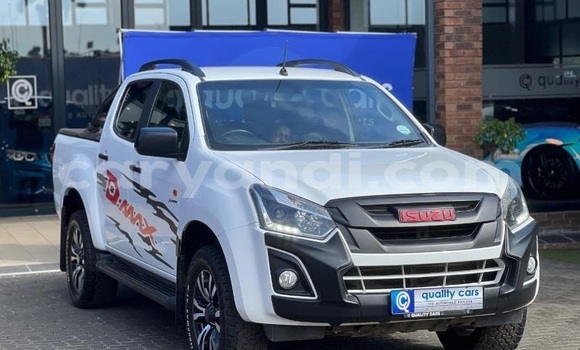 Nunua Ilio tumika Isuzu D–MAX Nyeupe Gari ndani ya Chingola nchini Zambia Nunua Ilio tumika Isuzu D–MAX Nyeupe Gari ndani ya Chingola nchini Zambia