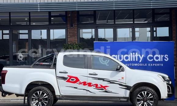 Nunua Ilio tumika Isuzu D–MAX Nyeupe Gari ndani ya Chingola nchini Zambia Nunua Ilio tumika Isuzu D–MAX Nyeupe Gari ndani ya Chingola nchini Zambia