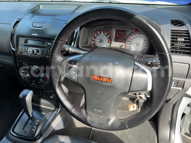 Big with watermark isuzu d max zambia chingola 30044