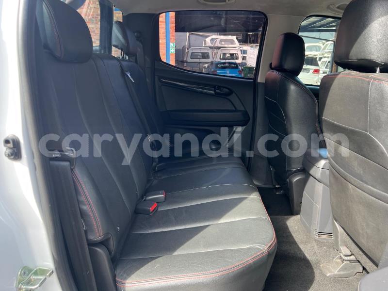 Big with watermark isuzu d max zambia chingola 30044