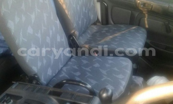 Nunua Ilio tumika Hino 300 Series Nyeupe Lori ndani ya Lusaka nchini Zambia Nunua Ilio tumika Hino 300 Series Nyeupe Lori ndani ya Lusaka nchini Zambia