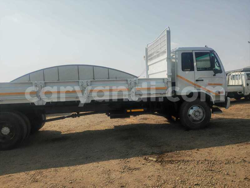 Big with watermark nissan ud zambia lusaka 30051