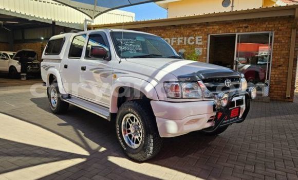 Acheter Occasion Voiture Toyota Hilux Blanc à Lusaka, Zambie Acheter Occasion Voiture Toyota Hilux Blanc à Lusaka, Zambie
