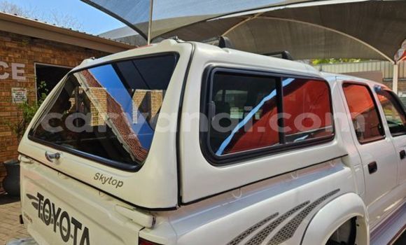 Nunua Ilio tumika Toyota Hilux Nyeupe Gari ndani ya Lusaka nchini Zambia Nunua Ilio tumika Toyota Hilux Nyeupe Gari ndani ya Lusaka nchini Zambia