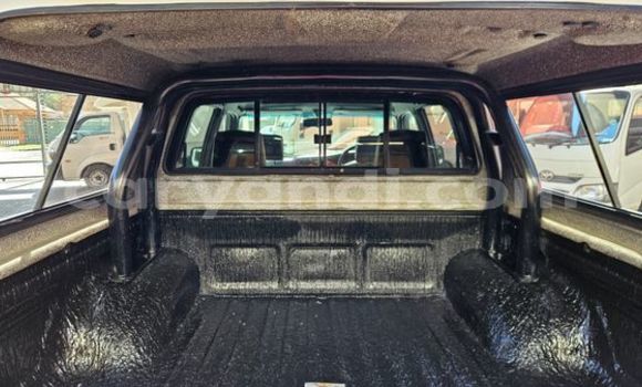 Nunua Ilio tumika Toyota Hilux Nyeupe Gari ndani ya Lusaka nchini Zambia Nunua Ilio tumika Toyota Hilux Nyeupe Gari ndani ya Lusaka nchini Zambia