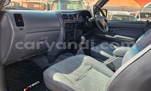 Nunua Ilio tumika Toyota Hilux Nyeupe Gari ndani ya Lusaka nchini Zambia Nunua Ilio tumika Toyota Hilux Nyeupe Gari ndani ya Lusaka nchini Zambia