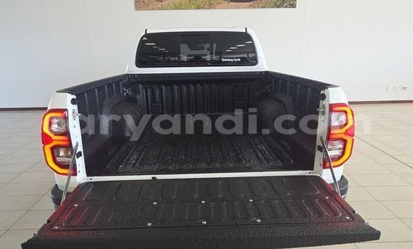 Tenga Tsaru Toyota Hilux Chena Mota in Lusaka in Zambia Tenga Tsaru Toyota Hilux Chena Mota in Lusaka in Zambia