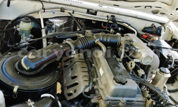 Nunua Ilio tumika Toyota Land Cruiser Nyeupe Gari ndani ya Lusaka nchini Zambia Nunua Ilio tumika Toyota Land Cruiser Nyeupe Gari ndani ya Lusaka nchini Zambia