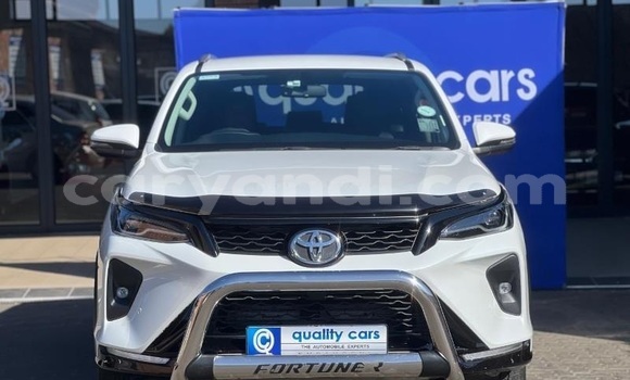 Nunua Ilio tumika Toyota Fortuner Nyeupe Gari ndani ya Kabwe nchini Zambia Nunua Ilio tumika Toyota Fortuner Nyeupe Gari ndani ya Kabwe nchini Zambia