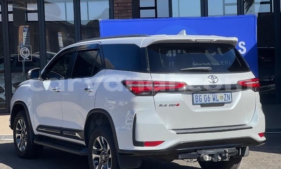 Nunua Ilio tumika Toyota Fortuner Nyeupe Gari ndani ya Kabwe nchini Zambia Nunua Ilio tumika Toyota Fortuner Nyeupe Gari ndani ya Kabwe nchini Zambia