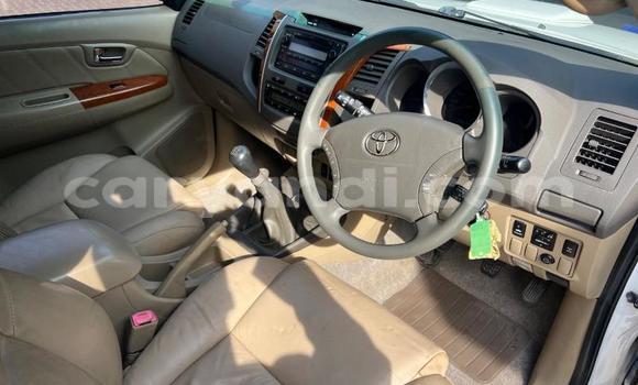 Nunua Ilio tumika Toyota Fortuner Nyeupe Gari ndani ya Kabwe nchini Zambia Nunua Ilio tumika Toyota Fortuner Nyeupe Gari ndani ya Kabwe nchini Zambia