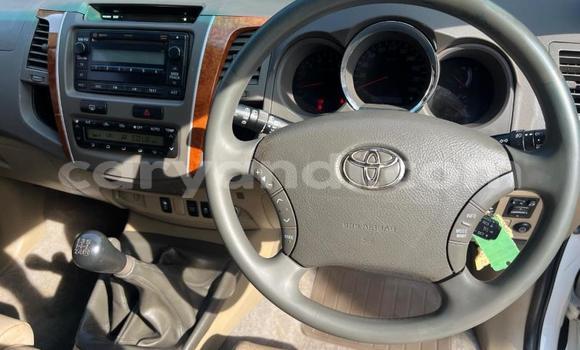 Nunua Ilio tumika Toyota Fortuner Nyeupe Gari ndani ya Kabwe nchini Zambia Nunua Ilio tumika Toyota Fortuner Nyeupe Gari ndani ya Kabwe nchini Zambia