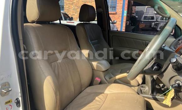 Nunua Ilio tumika Toyota Fortuner Nyeupe Gari ndani ya Kabwe nchini Zambia Nunua Ilio tumika Toyota Fortuner Nyeupe Gari ndani ya Kabwe nchini Zambia