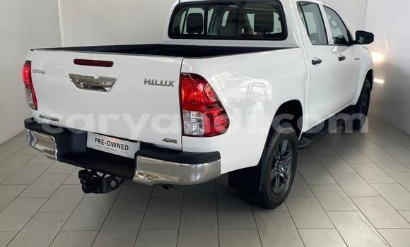 Tenga Tsaru Toyota Hilux Chena Mota in Kabwe in Zambia Tenga Tsaru Toyota Hilux Chena Mota in Kabwe in Zambia