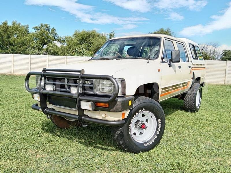 Big with watermark toyota hilux zambia kabwe 30083