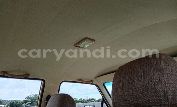 Nunua Ilio tumika Toyota Hilux Beige Gari ndani ya Kabwe nchini Zambia Nunua Ilio tumika Toyota Hilux Beige Gari ndani ya Kabwe nchini Zambia